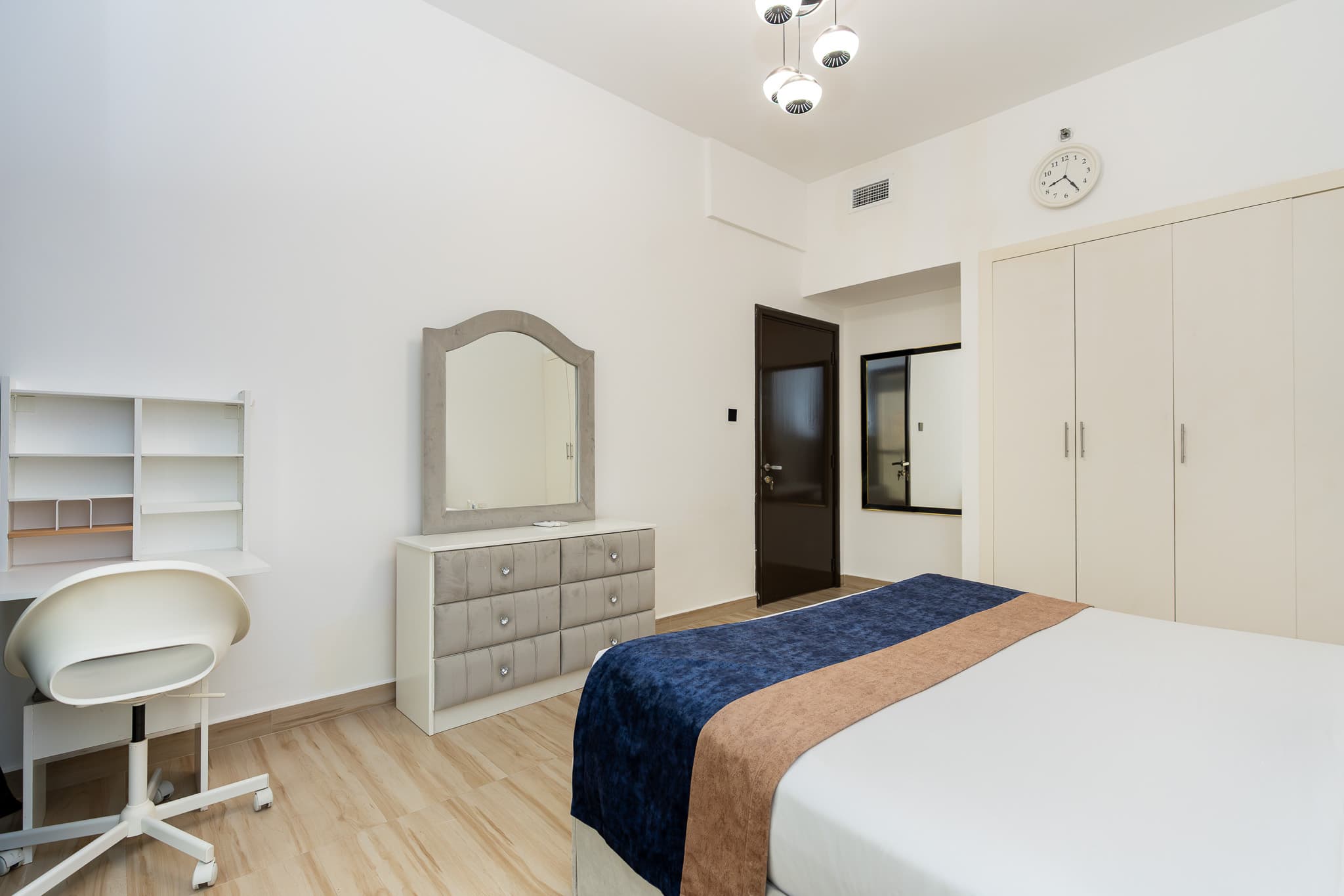 StayliaDXB Dubai Marina Views near Beach & Metro 4