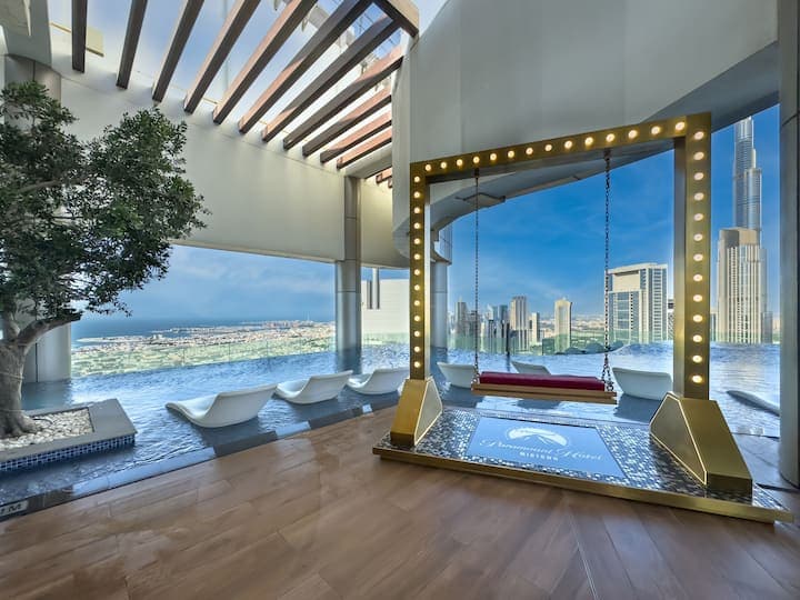 Burj Khalifa View | Bright and Cozy | Central Location 3